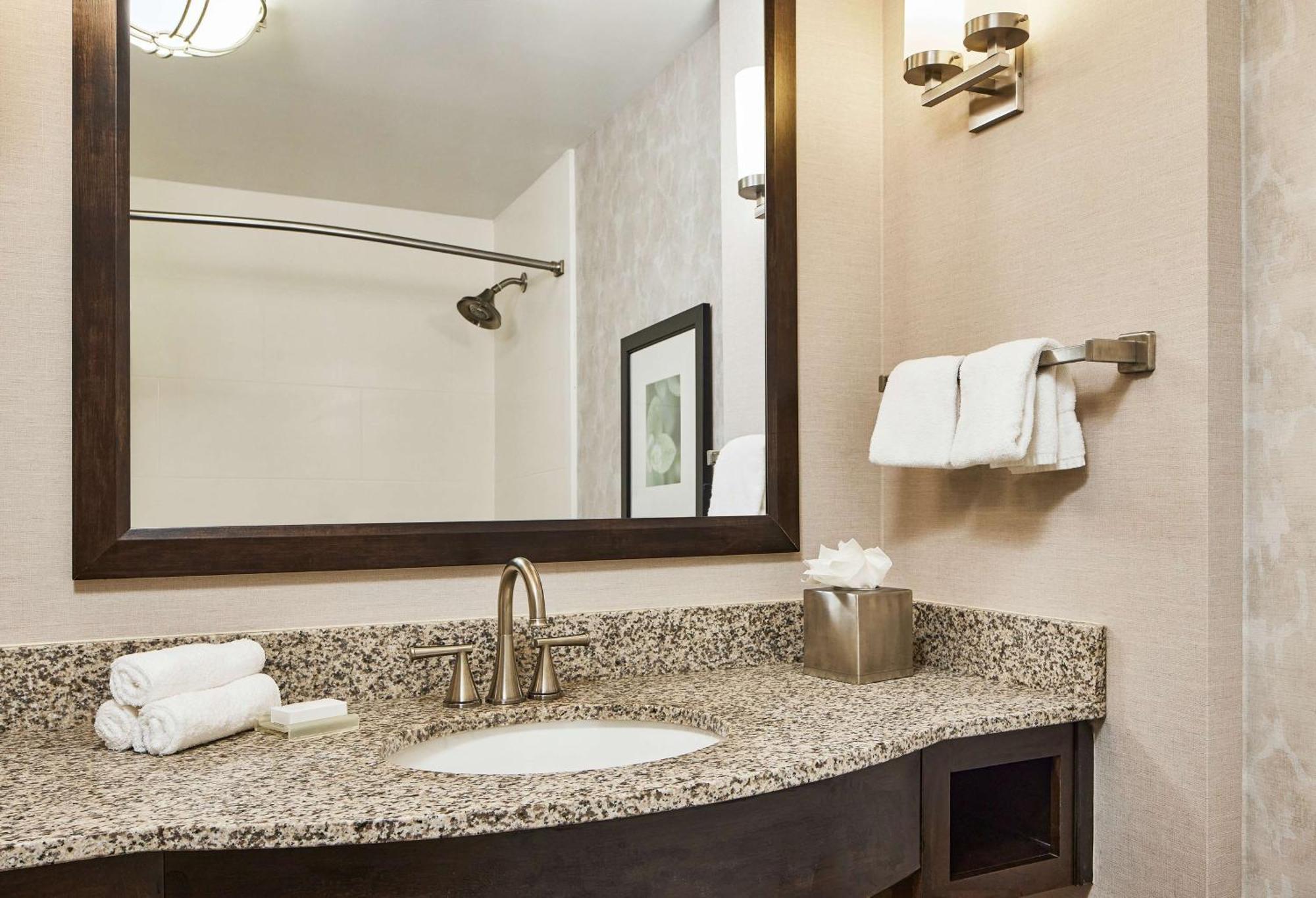 Hilton Garden Inn Nashville Downtown/Convention Center Buitenkant foto